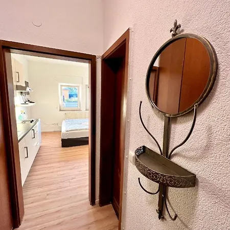 Budget Kueche,bad, Parken Im Zentrum Von